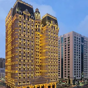 5* Szálloda Royal Rose Abu Dhabi, A Curio Collection By Hilton Affiliated